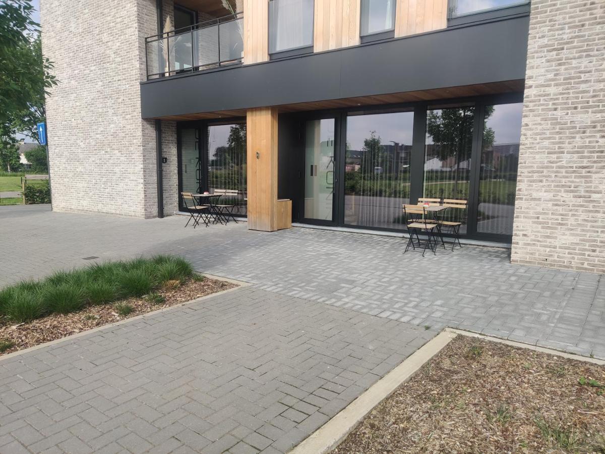 De Konik Hotel Uikhoven Exterior photo